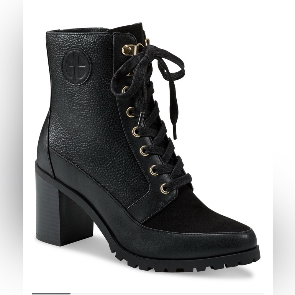 GIANI BERNINI Lace Up Black Lug Sole Booties